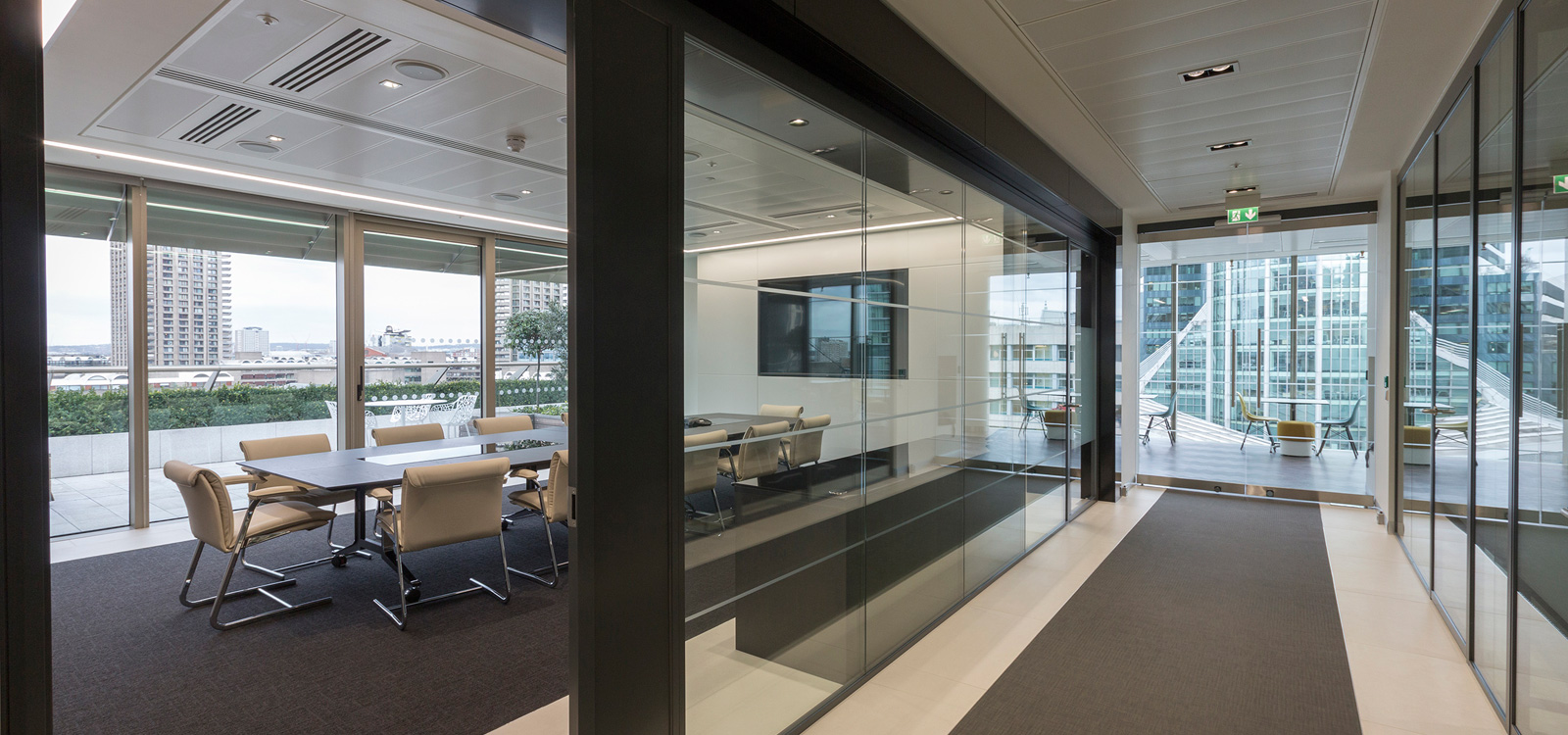 Interiors - Monochromatic office interiors fit out in London