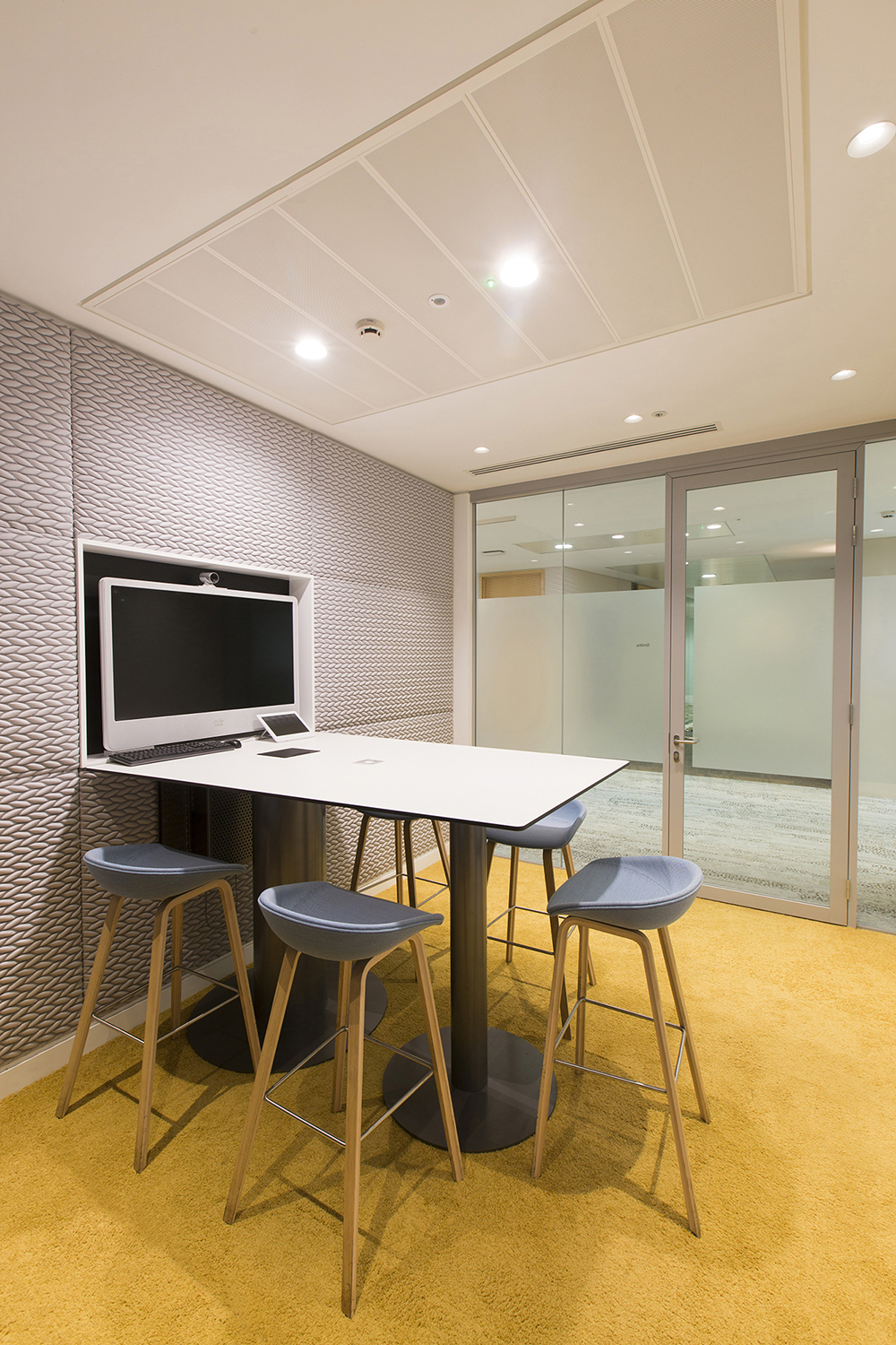 London headquarters interior architecture redesign - video conferencing room