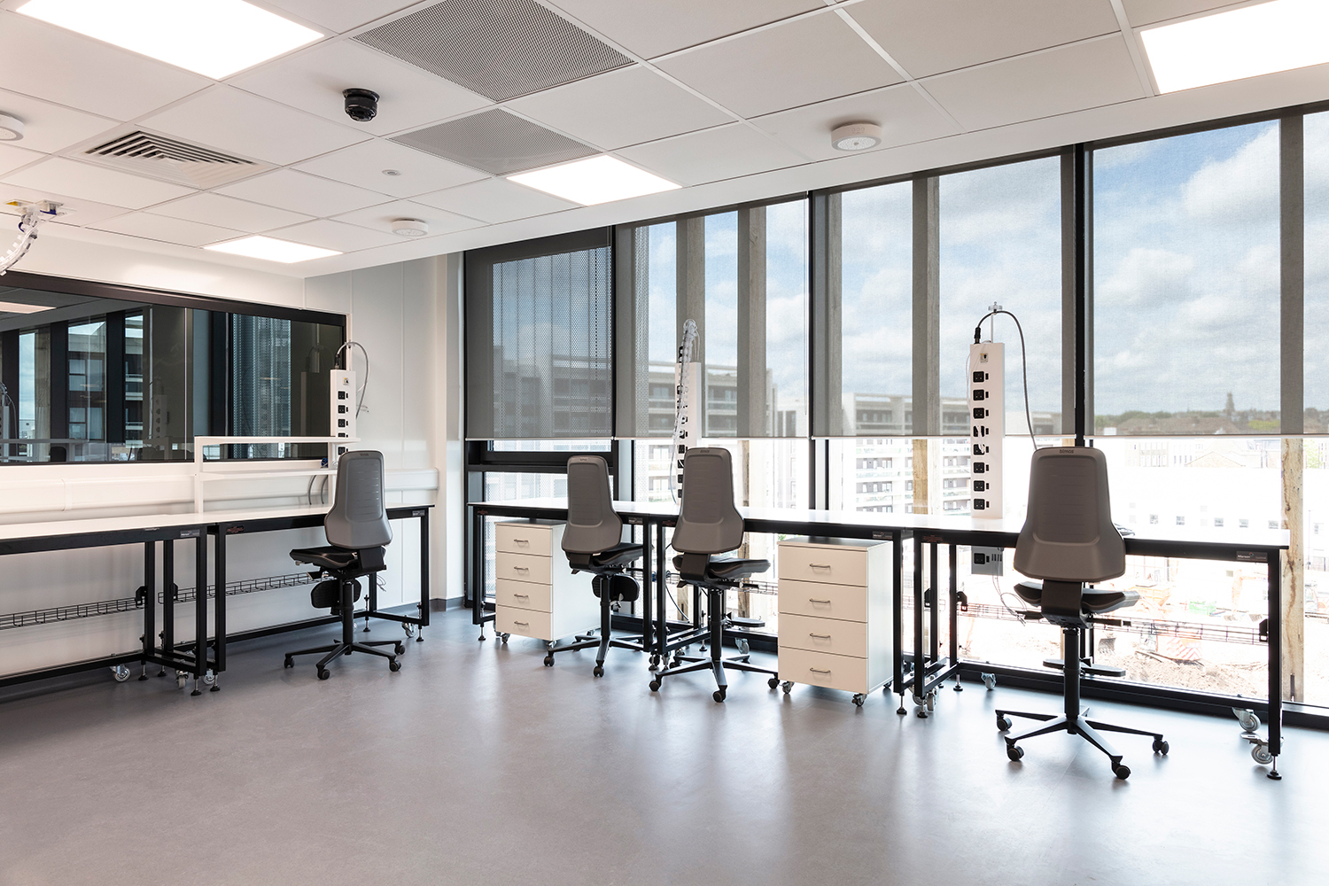 London Biotech - Laboratory