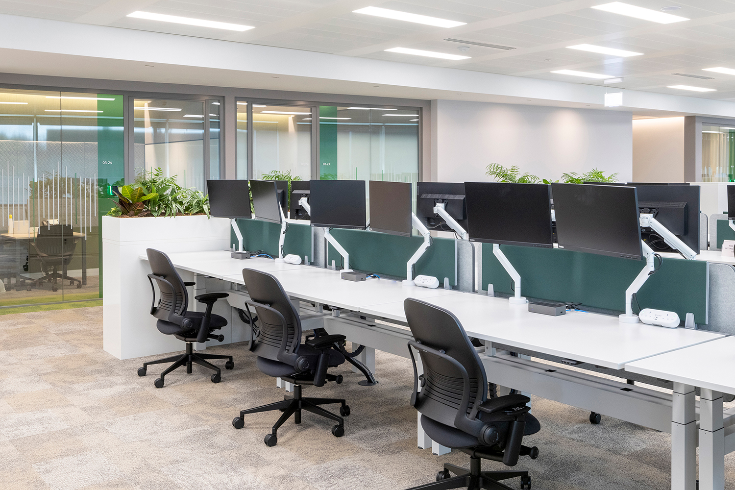 Pharmaceutical - Open plan