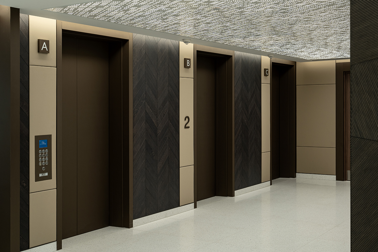 Devonshire House - Lift lobby